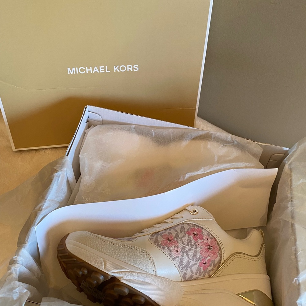 Michael Kors Katrina Floral Print Signature Logo Trainer - Picture 5 of 10